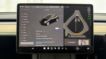 Tesla Model Y BASE