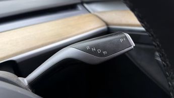 Tesla Model Y BASE