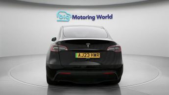 Tesla Model Y BASE