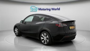 Tesla Model Y BASE