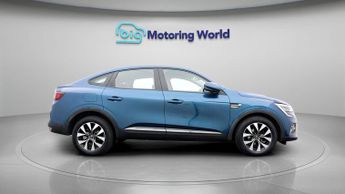 Renault Arkana ICONIC TCE EDC