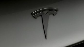 Tesla Model 3 MODEL 3