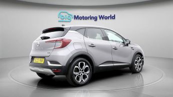 Renault Captur TECHNO E-TECH