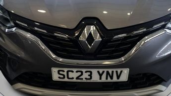 Renault Captur TECHNO E-TECH