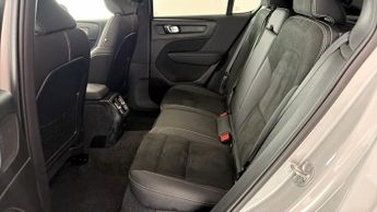 Volvo C40 RECHARGE PRO TWIN AWD