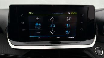 Peugeot E-2008 ACTIVE PREMIUM PLUS