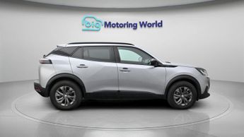 Peugeot E-2008 ACTIVE PREMIUM PLUS