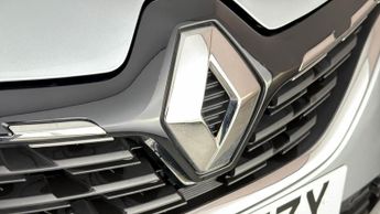 Renault Captur TECHNO E-TECH