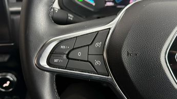 Renault Captur TECHNO E-TECH