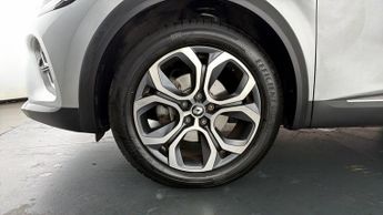 Renault Captur TECHNO E-TECH