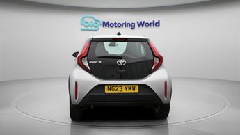 Toyota Aygo X VVT-I PURE