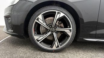 Audi A4 TFSI S LINE BLACK EDITION