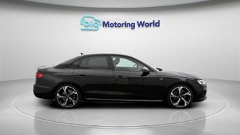Audi A4 TFSI S LINE BLACK EDITION