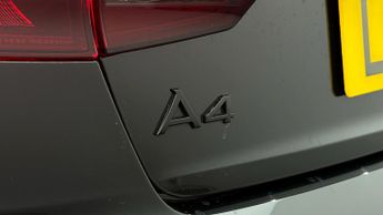 Audi A4 TFSI S LINE BLACK EDITION
