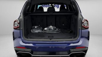 BMW iX3 M SPORT
