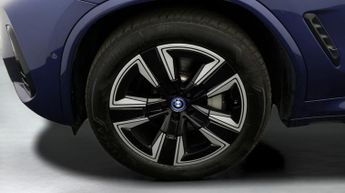 BMW iX3 M SPORT