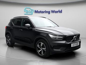 Volvo XC40 T3 R-DESIGN
