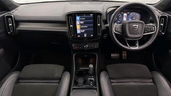 Volvo XC40 T3 R-DESIGN