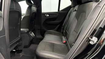 Volvo XC40 T3 R-DESIGN
