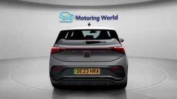 CUPRA Born V1