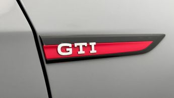 Volkswagen Golf GTI TSI DSG