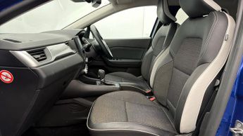 Renault Captur TECHNO E-TECH