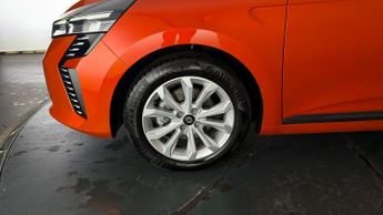 Renault Clio EVOLUTION E-TECH