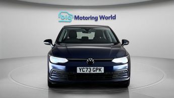 Volkswagen Golf LIFE TDI DSG