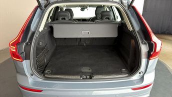 Volvo XC60 B4 PLUS AWD