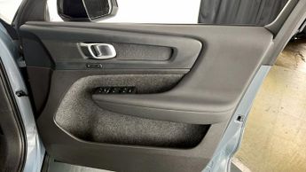 Volvo XC40 RECHARGE PLUS