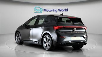 CUPRA Born V1