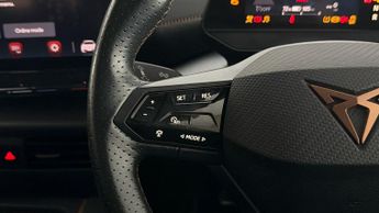 CUPRA Born V1