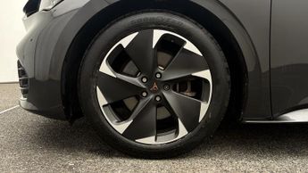 CUPRA Born V2