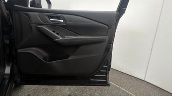 Nissan Qashqai DIG-T N-CONNECTA DCT