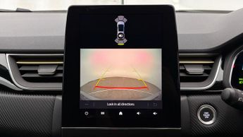 Renault Captur E-TECH ENGINEERED