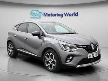 Renault Captur TECHNO E-TECH