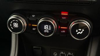 Renault Captur TECHNO E-TECH