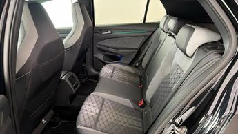 Volkswagen Golf R-LINE ETSI DSG