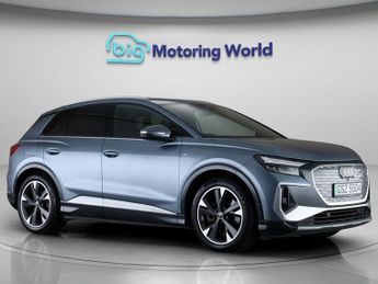 Audi Q4 e-tron S LINE
