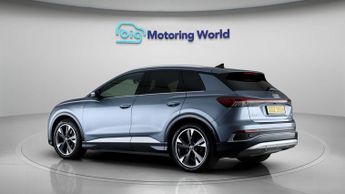 Audi Q4 e-tron S LINE