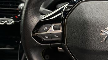 Peugeot E-2008 GT