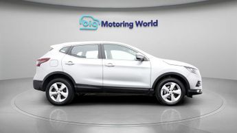 Nissan Qashqai DIG-T ACENTA PREMIUM DCT