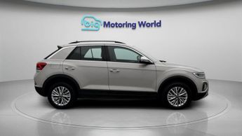 Volkswagen T-Roc LIFE TSI DSG