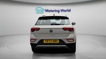 Volkswagen T-Roc LIFE TSI DSG