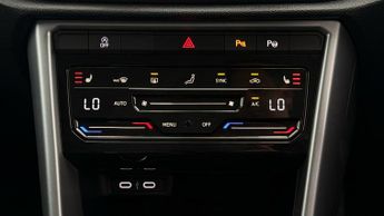 Volkswagen T-Roc LIFE TSI DSG