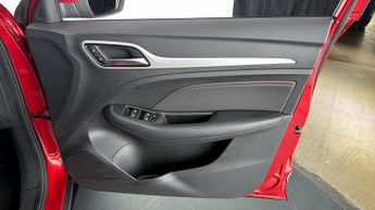 MG MG ZS TROPHY CONNECT