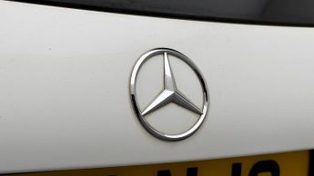 Mercedes-Benz A Class A 180 AMG LINE PREMIUM
