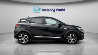 Renault Captur TECHNO E-TECH