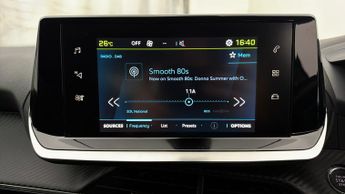 Peugeot E-2008 ALLURE PREMIUM