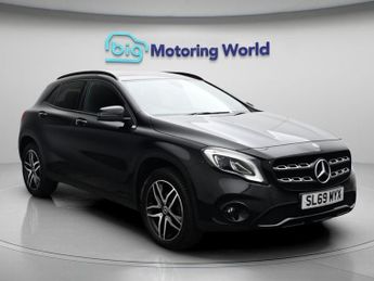 Mercedes GLA GLA 180 URBAN EDITION